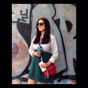 Meet your Posher, Sarah